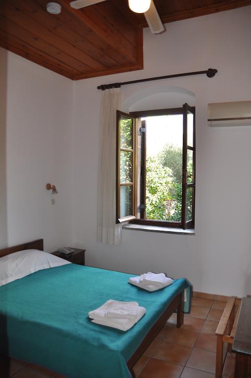 Skardamoula'S Studios And Apartments, 2 Kardamyli Room photo